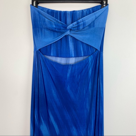 Blue strapless bandeau maxi dress - Picture 6 of 11